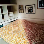 Mari & Popi\'S House