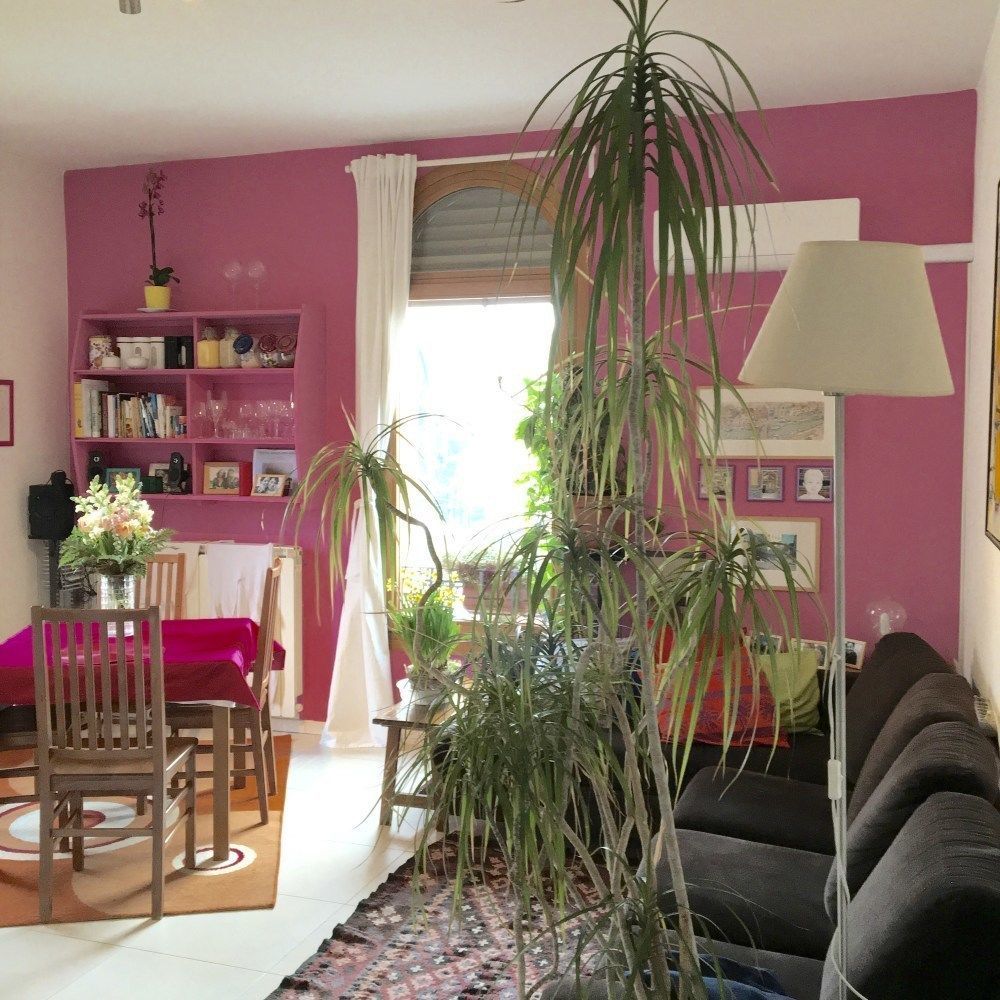 Mari & Popi's House *